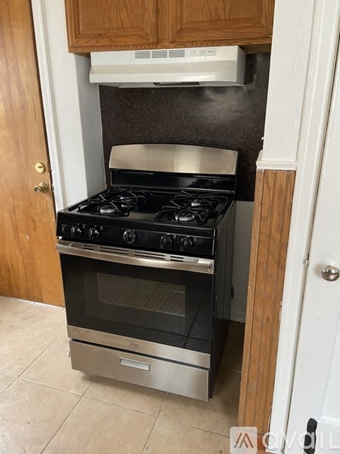 15709 Meyers Road 2 Beds Apartment for Rent