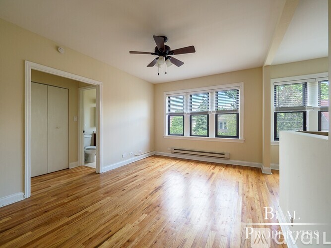 4737 N Hermitage Ave 1 Apartment for Rent - Photo gallery 4