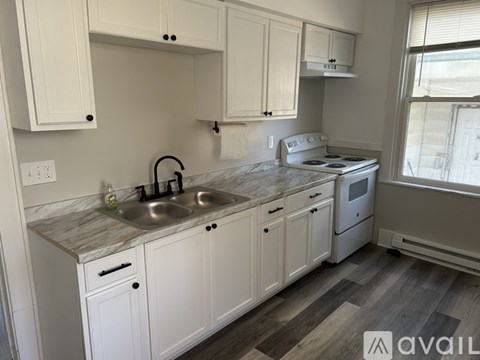 543 Jischke St 3 Beds Apartment for Rent