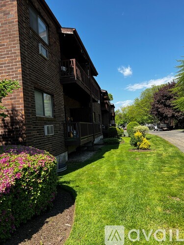 235 Henry Ave 1 Condo for Rent - Photo gallery 1