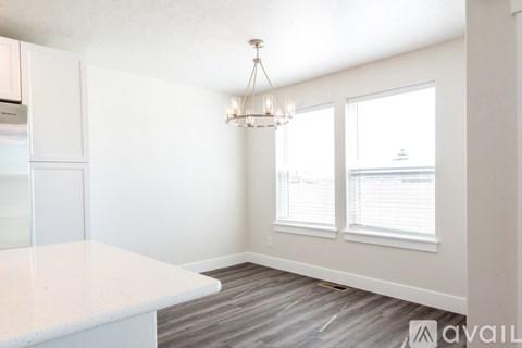 807 NW 21St St 2 Beds Apartment for Rent