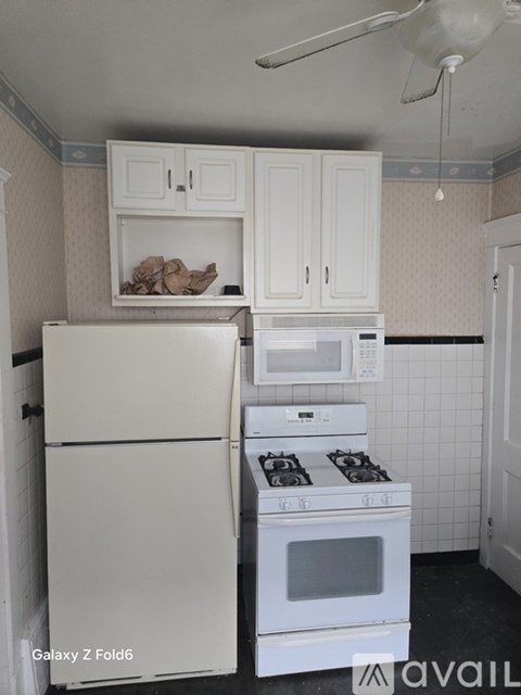 1846 Mannering Road 2 Beds Apartment for Rent