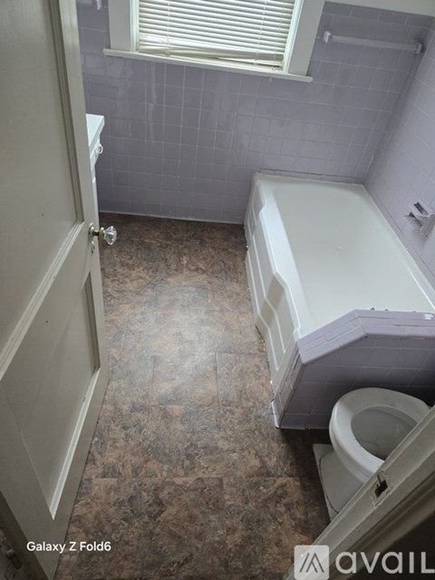 1846 Mannering Road 2 Beds Apartment for Rent