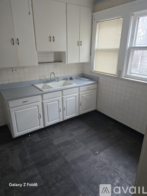1846 Mannering Road 2 Beds Apartment for Rent