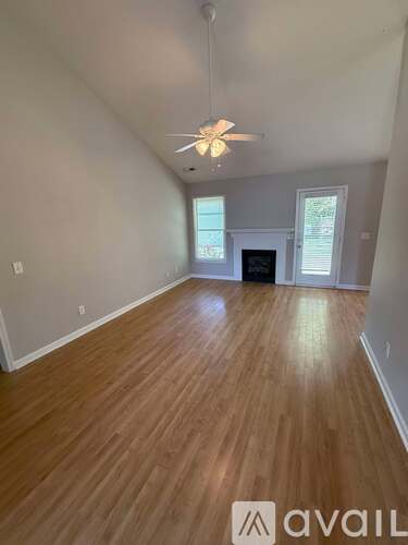 1695 Cumberland Pl 3 Beds Single Family Home for Rent - Photo gallery 3