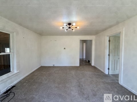 205 E 7Th St 2 Beds Apartment for Rent