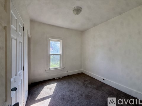 205 E 7Th St 2 Beds Apartment for Rent