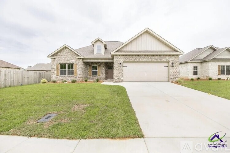 302 Willowbrook Lane 3 Beds Single Family Home for Rent - Photo gallery 1