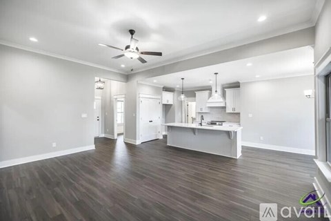 302 Willowbrook Lane 3 Beds Apartment for Rent