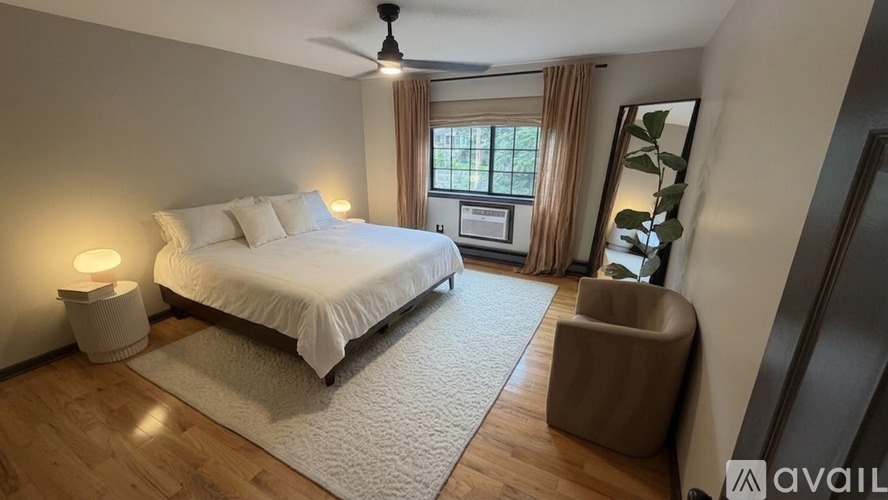 197 Bridge Street 2 Beds Condo for Rent - Photo gallery 2