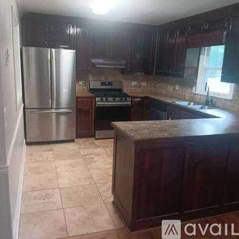 120 Nectarine Drive 5 Beds Apartment for Rent