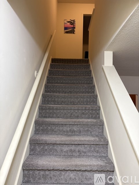 12 C Pineview Drive 2 Beds Apartment for Rent