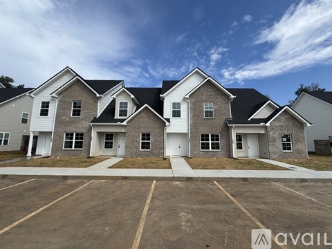 107 Mountaindale Dr 4 Beds Apartment for Rent