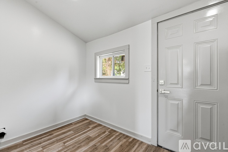 429 Atlantic Avenue 2 Beds Single Family Home for Rent - Photo gallery 3