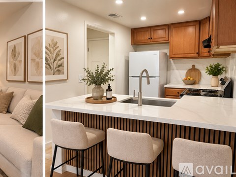 563 Merrimac Drive 3 Beds Apartment for Rent