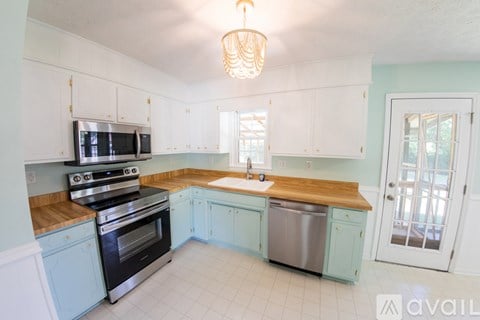 201 Berkshire Drive 3 Beds Apartment for Rent