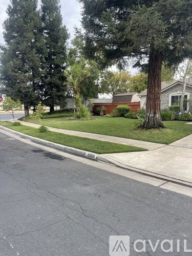 6568 North Cornelia Avenue 3 Beds Apartment for Rent