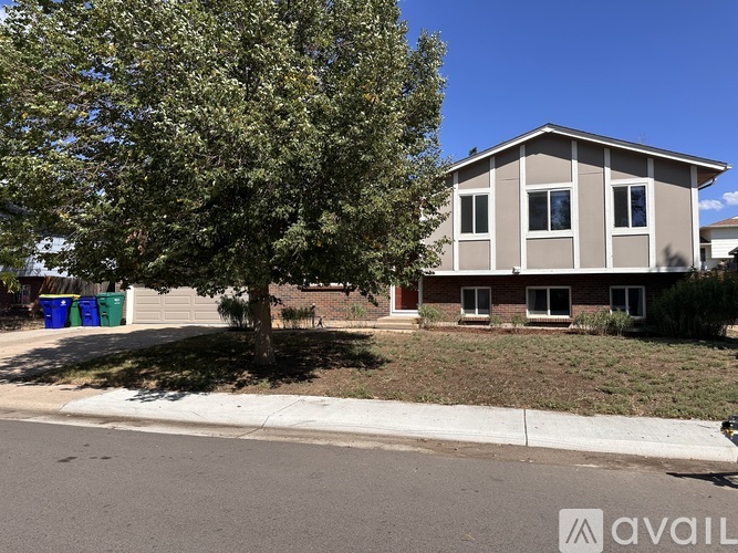 1754 South Lewiston Street 4 Beds Single Family Home for Rent - Photo gallery 2
