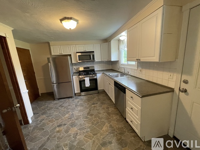 204 Glenhaven Dr 3 Beds Townhouse for Rent - Photo gallery 2