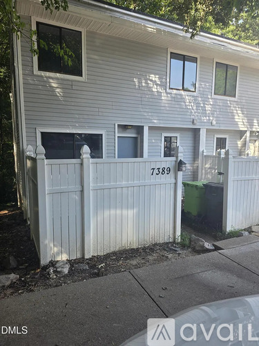 7389 Sandy Creek Dr 3 Beds Townhouse for Rent - Photo gallery 1