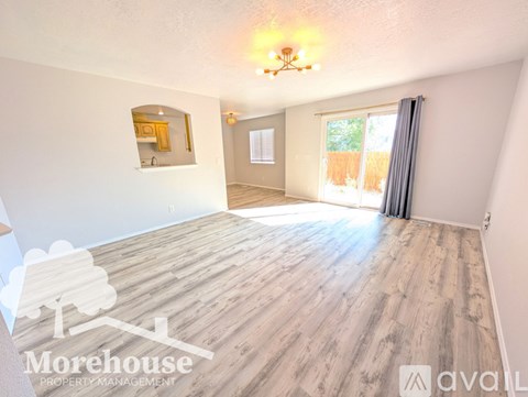 39 S Sugar Loop Ln 3 Beds Apartment for Rent