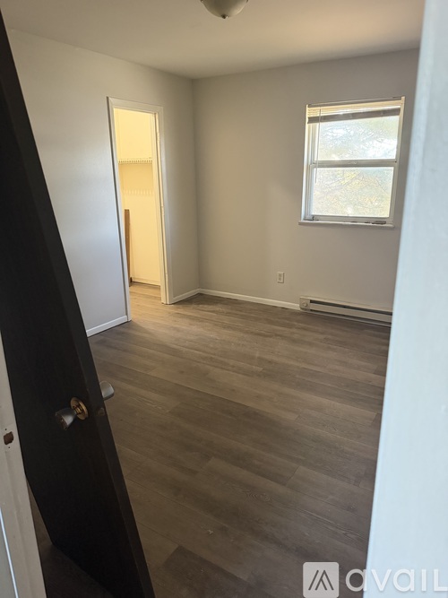 105 Walton Ln 2 Beds Apartment for Rent - Photo gallery 3