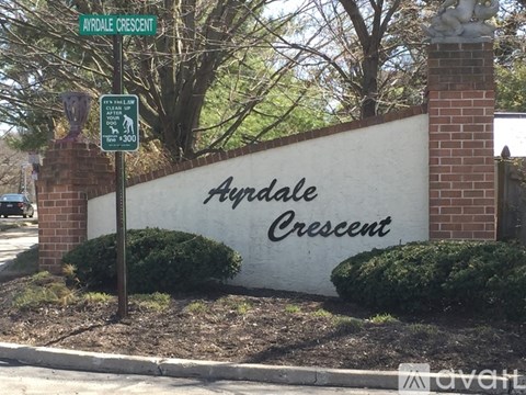 9116 Ayrdale Crescent 3 Beds Apartment for Rent