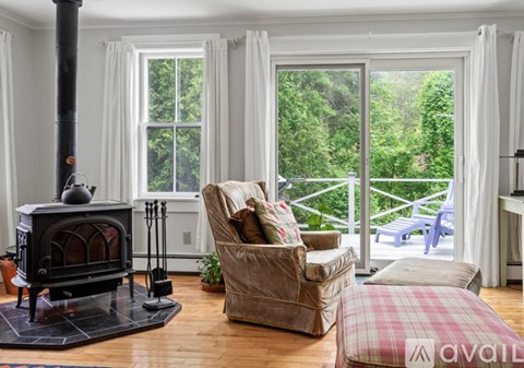 2593 Bristol Road 2 Beds Apartment for Rent