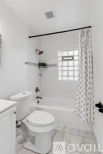 2147 Almont Street 3 Beds Single Family Home for Rent - Photo gallery 4
