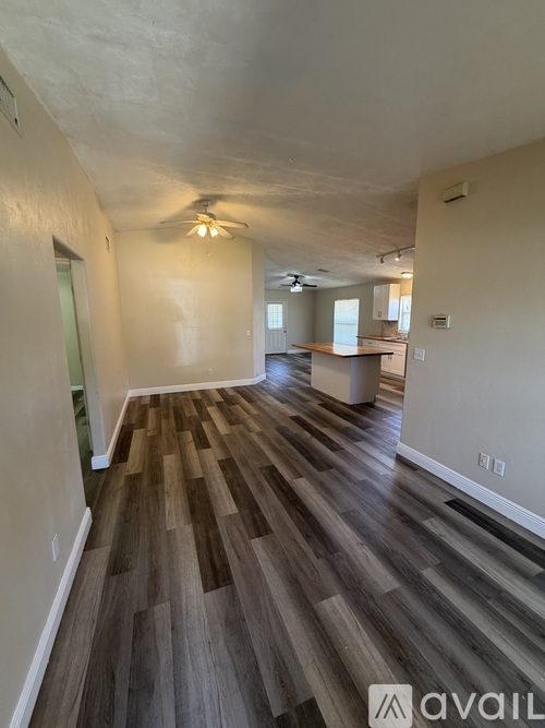 713 Ellen St 3 Beds Single Family Home for Rent - Photo gallery 4