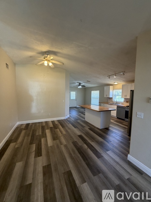 713 Ellen St 3 Beds Single Family Home for Rent - Photo gallery 5