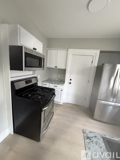 4081 W Euclid St 3 Beds Apartment for Rent