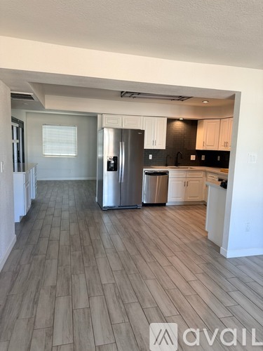 5247 West Lupine Avenue 3 Beds Single Family Home for Rent - Photo gallery 4