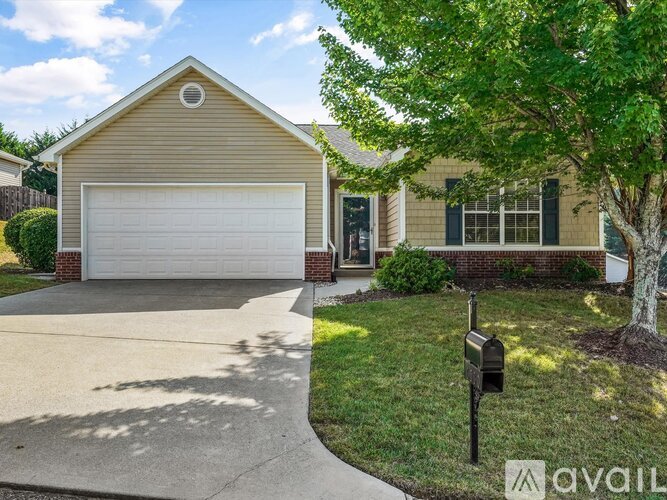 6530 Airtree Lane 3 Beds Single Family Home for Rent - Photo gallery 1