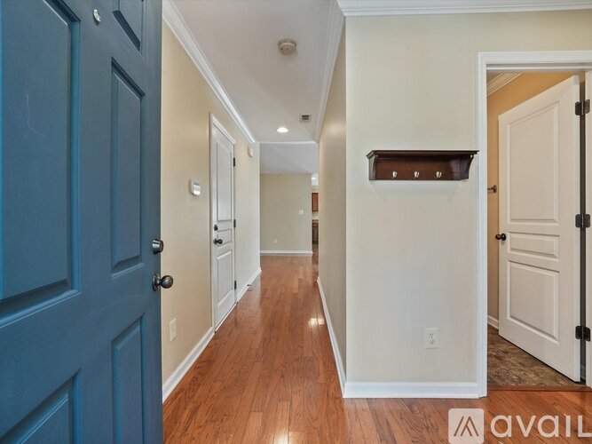 6530 Airtree Lane 3 Beds Single Family Home for Rent - Photo gallery 2