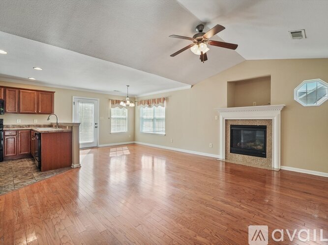6530 Airtree Lane 3 Beds Single Family Home for Rent - Photo gallery 3