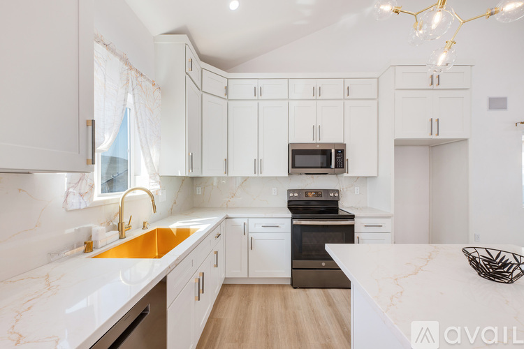 4513 Yellowstone St 3 Beds Single Family Home for Rent - Photo gallery 4