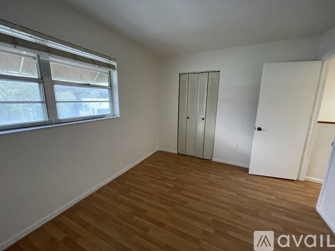 11081 NW 7th St 2 Beds Apartment for Rent - Photo gallery 5