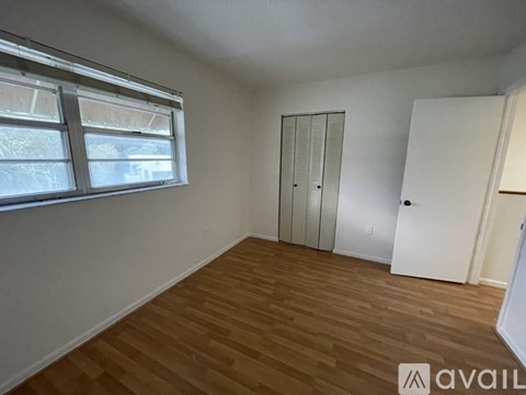11081 NW 7Th St 2 Beds Apartment for Rent