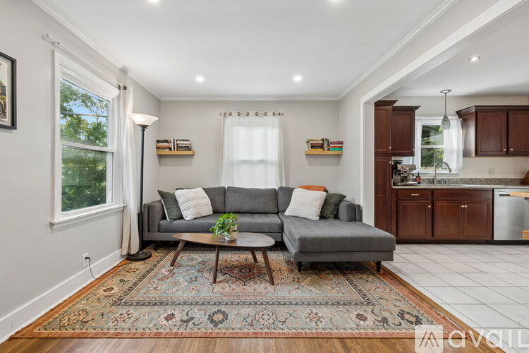 6402 Frisco Avenue 2 Beds Single Family Home for Rent - Photo gallery 3