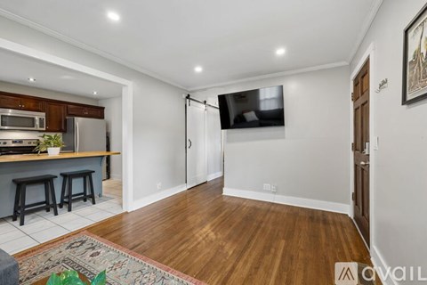 6402 Frisco Avenue 2 Beds Apartment for Rent