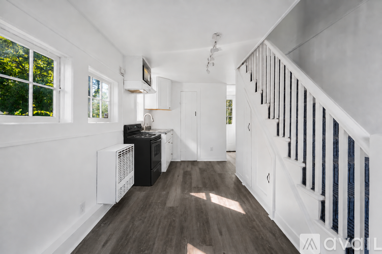 9 Rock City Rd 2 Beds Single Family Home for Rent - Photo gallery 2