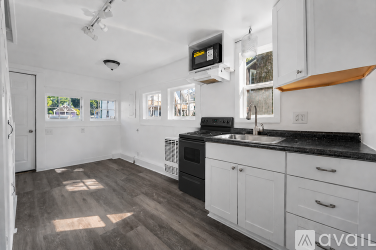 9 Rock City Rd 2 Beds Single Family Home for Rent - Photo gallery 5