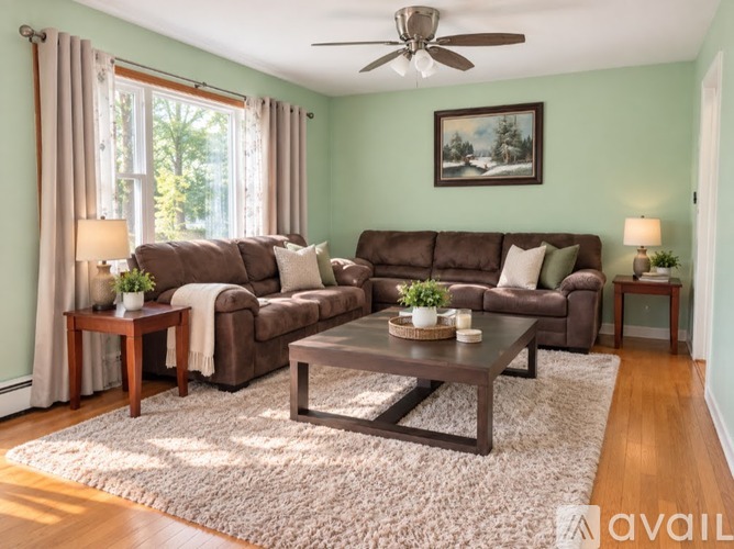 16 Martin Ln 3 Beds Single Family Home for Rent - Photo gallery 4