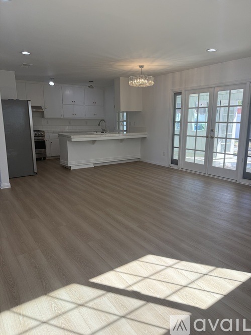 23048 Hartland Street 2 Beds Single Family Home for Rent - Photo gallery 1