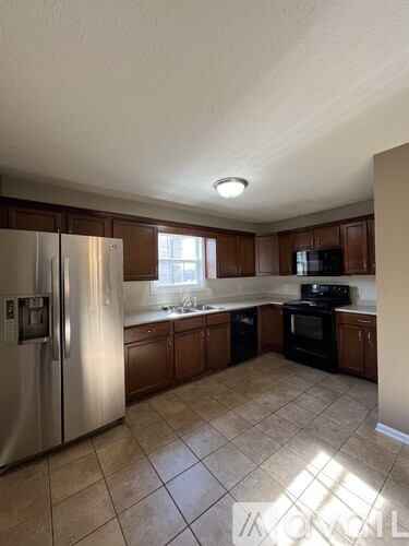 1268 Viewmont Dr 4 Beds Single Family Home for Rent - Photo gallery 4