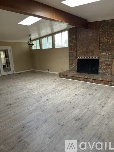1008 Sandia Drive 4 Beds Apartment for Rent