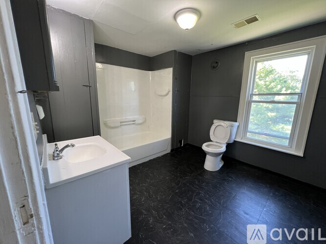4478 Clarence St 2 Beds Apartment for Rent - Photo gallery 2