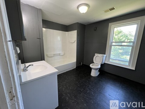 4478 Clarence St 2 Beds Apartment for Rent