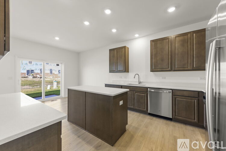 7705 Nightshade Lane 3 Beds Townhouse for Rent - Photo gallery 5